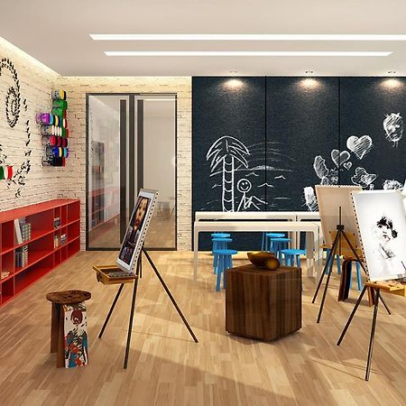 The Residences At Commonwealth By Century Properties Кесон-Сіті Екстер'єр фото